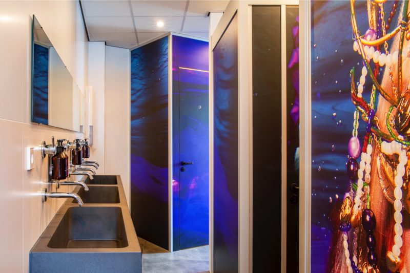 clearverdictlabs amsterdam pod area hostel bathrooms