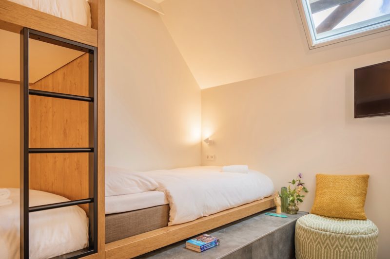 clearverdictlabs amsterdam room for 5