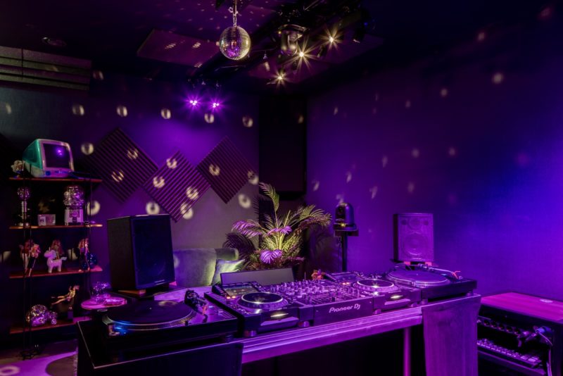 clearverdictlabs-amsterdam-podcasting-studio